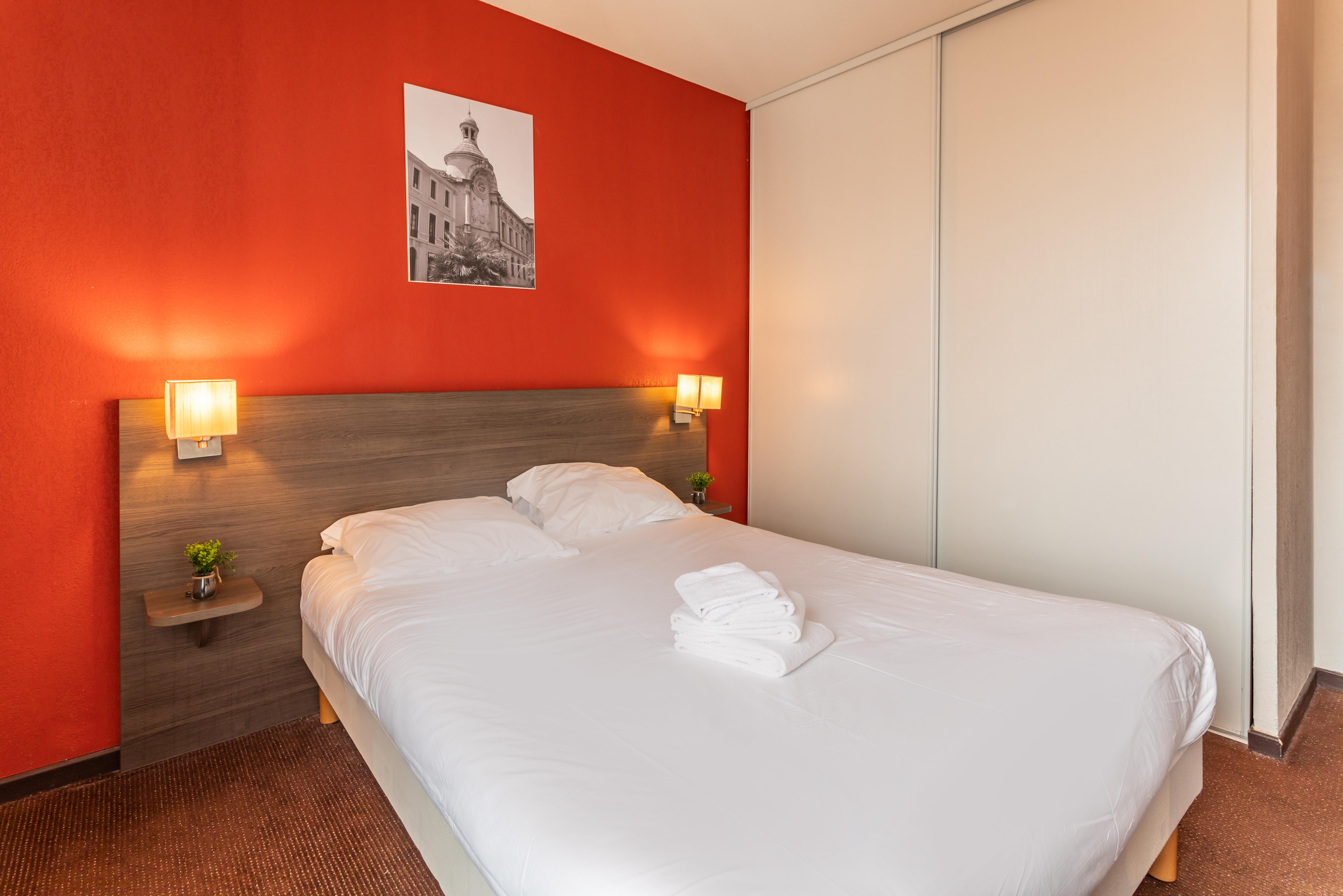 Comfort Aparthotel Nimes Centre Exterior foto