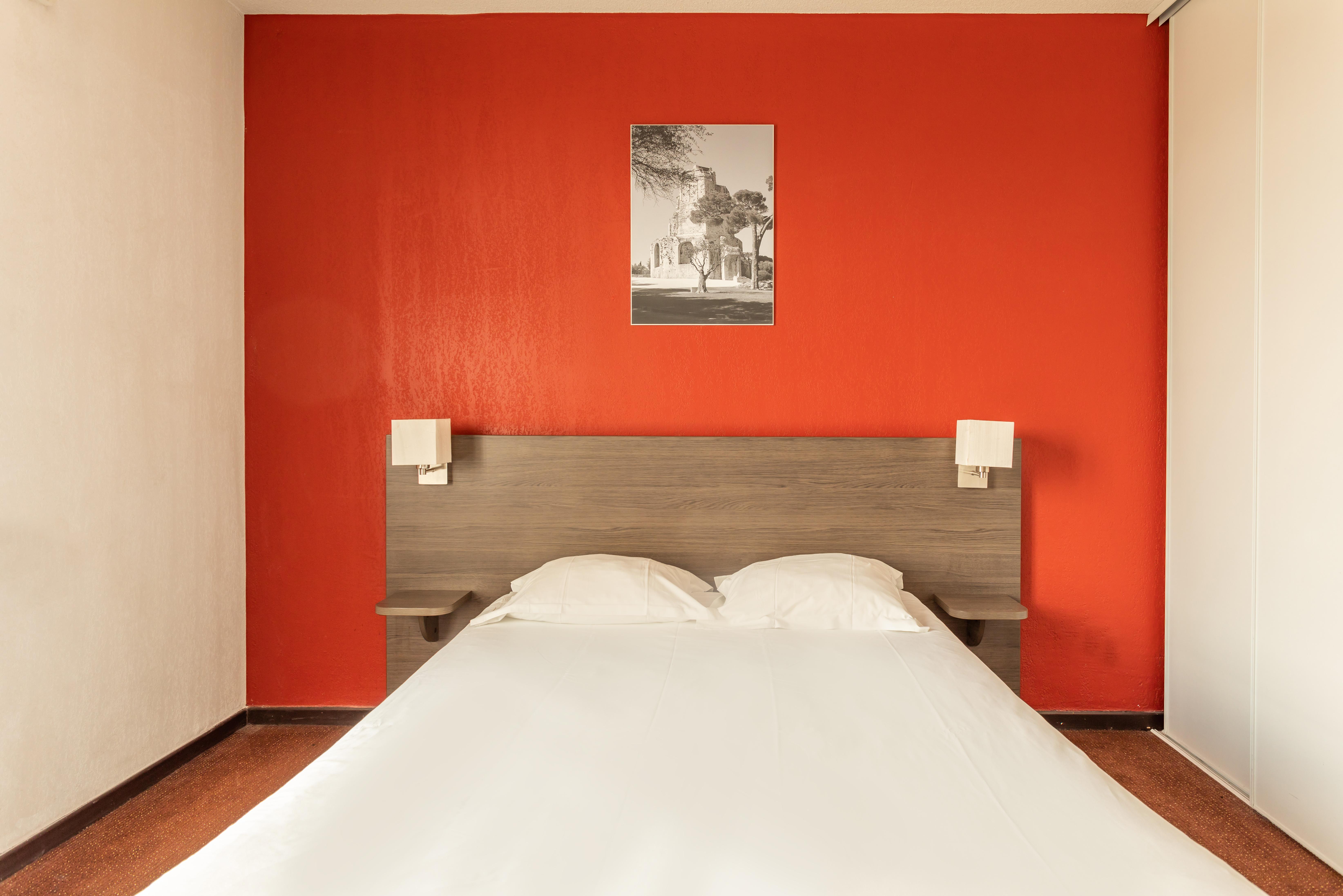 Comfort Aparthotel Nimes Centre Exterior foto