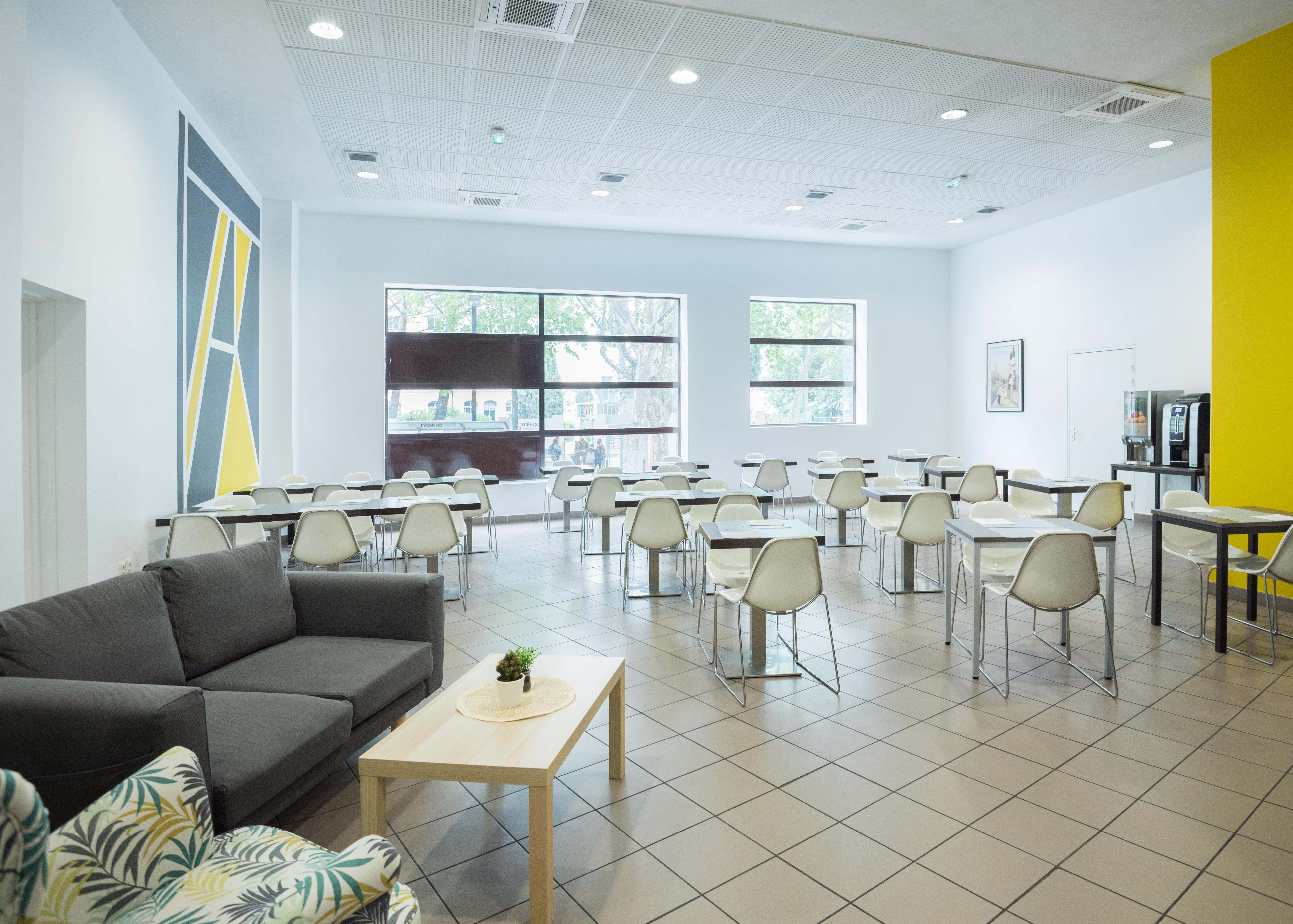 Comfort Aparthotel Nimes Centre Exterior foto